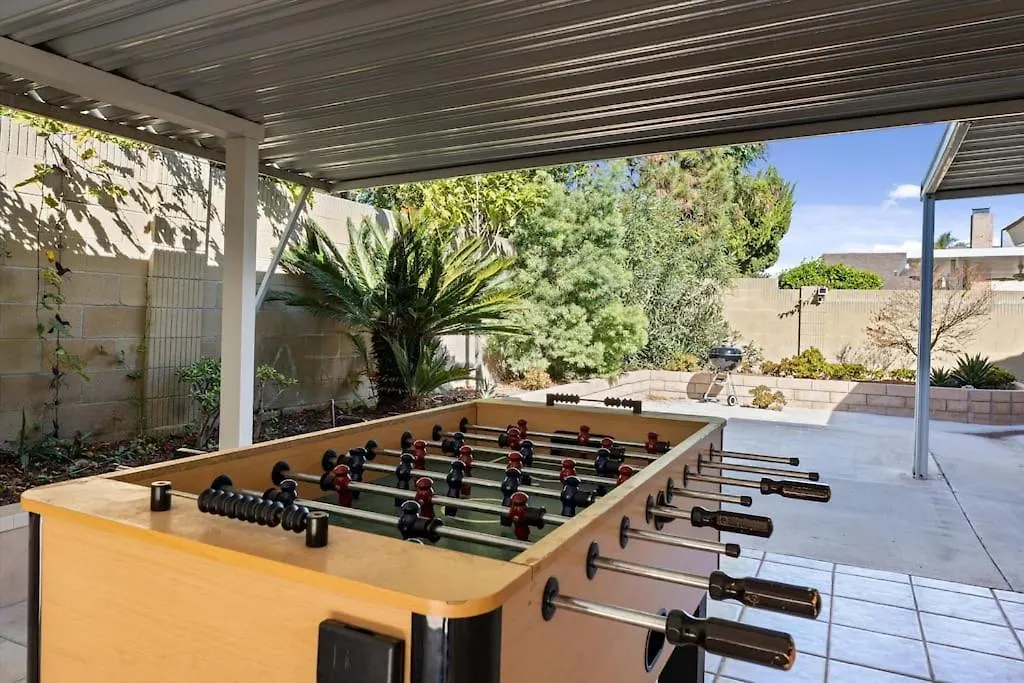 Holiday home Seabreeze-Modern Home W Outdoor Living&Near Beach Huntington Beach
